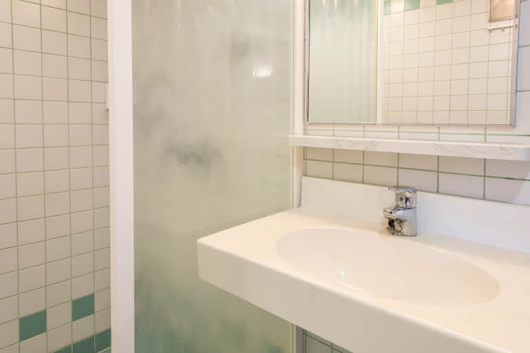 standard huone kylpyhuone scandic waskia vaasa